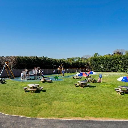 Birchington Vale Entire Holiday Home Westgate-on-Sea エクステリア 写真